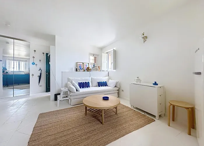 32m2 Petite Maison Au Bord De L'eau Avec Terrasse Cannes