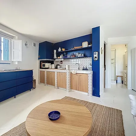아파트 32m2 Petite Maison Au Bord De L'eau Avec Terrasse 칸느